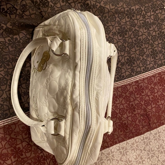 Hello Kitty Satchel Tote in Good Condition - Picture 4 of 11